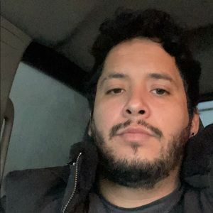 Meet your Posher, Luis alberto